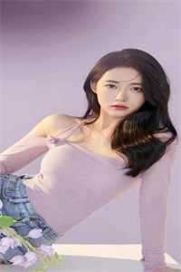 女主角周玟